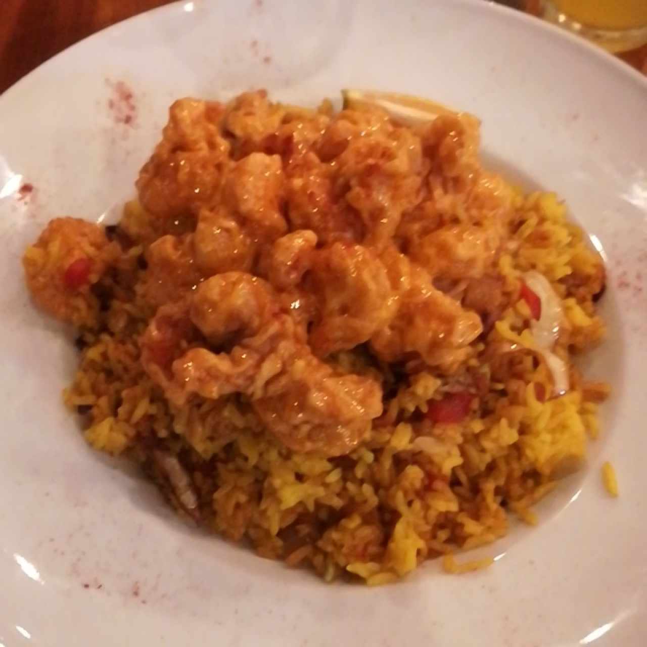 boom boom de camarones com arroz frito