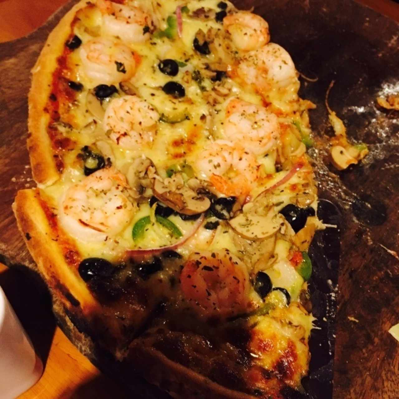 pizza de camarones familiar