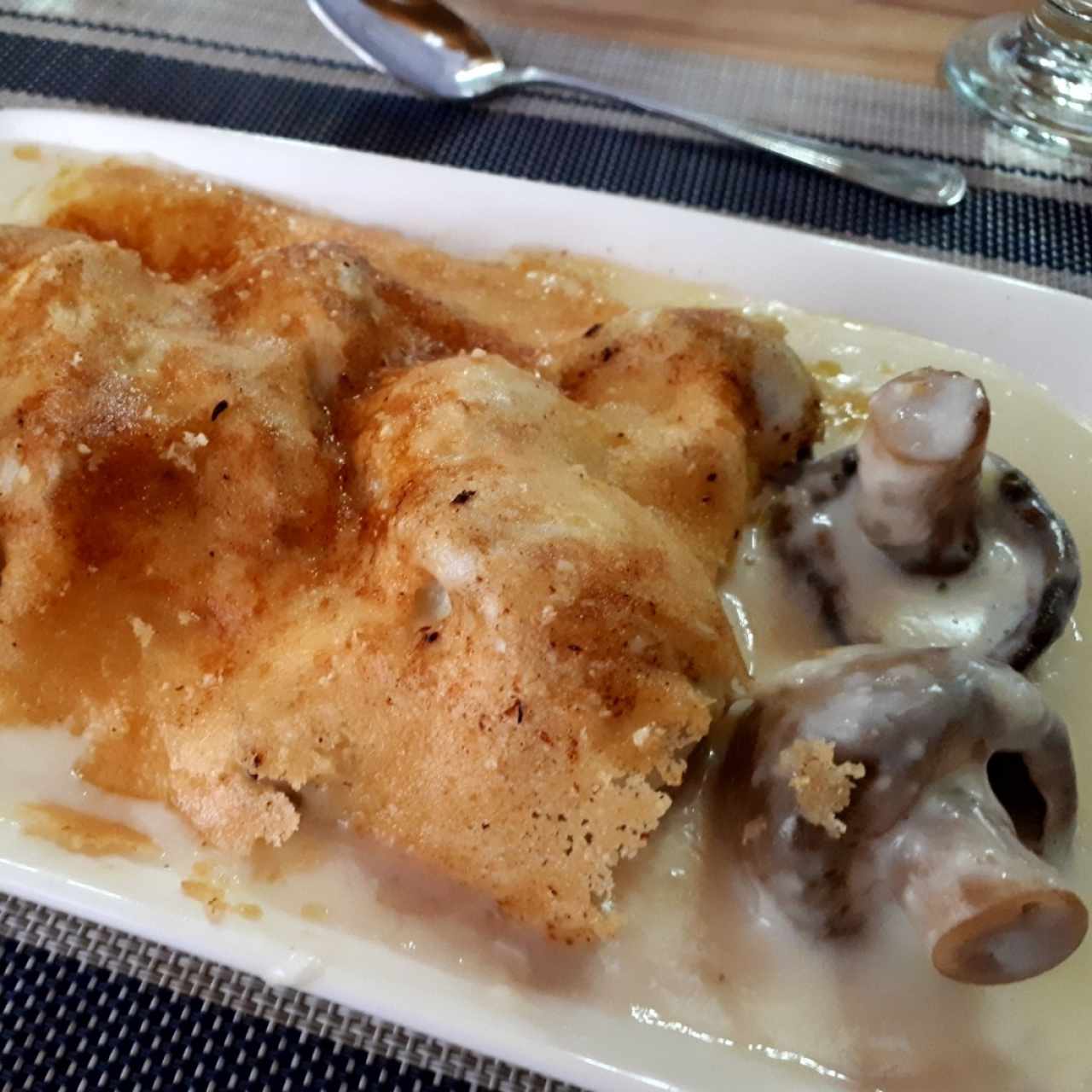 Champiñones al ajo gratinados