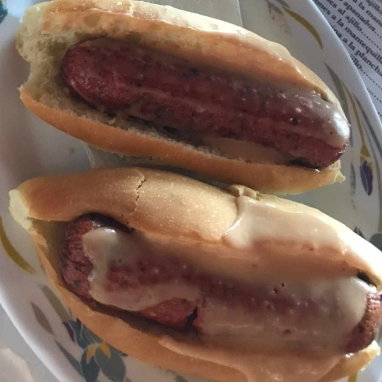 Choripan de Res con Salsa de Ajo