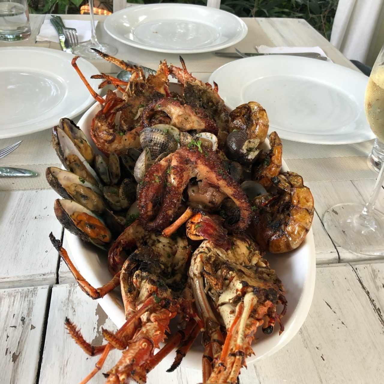 Bandeja de mariscos al grill 