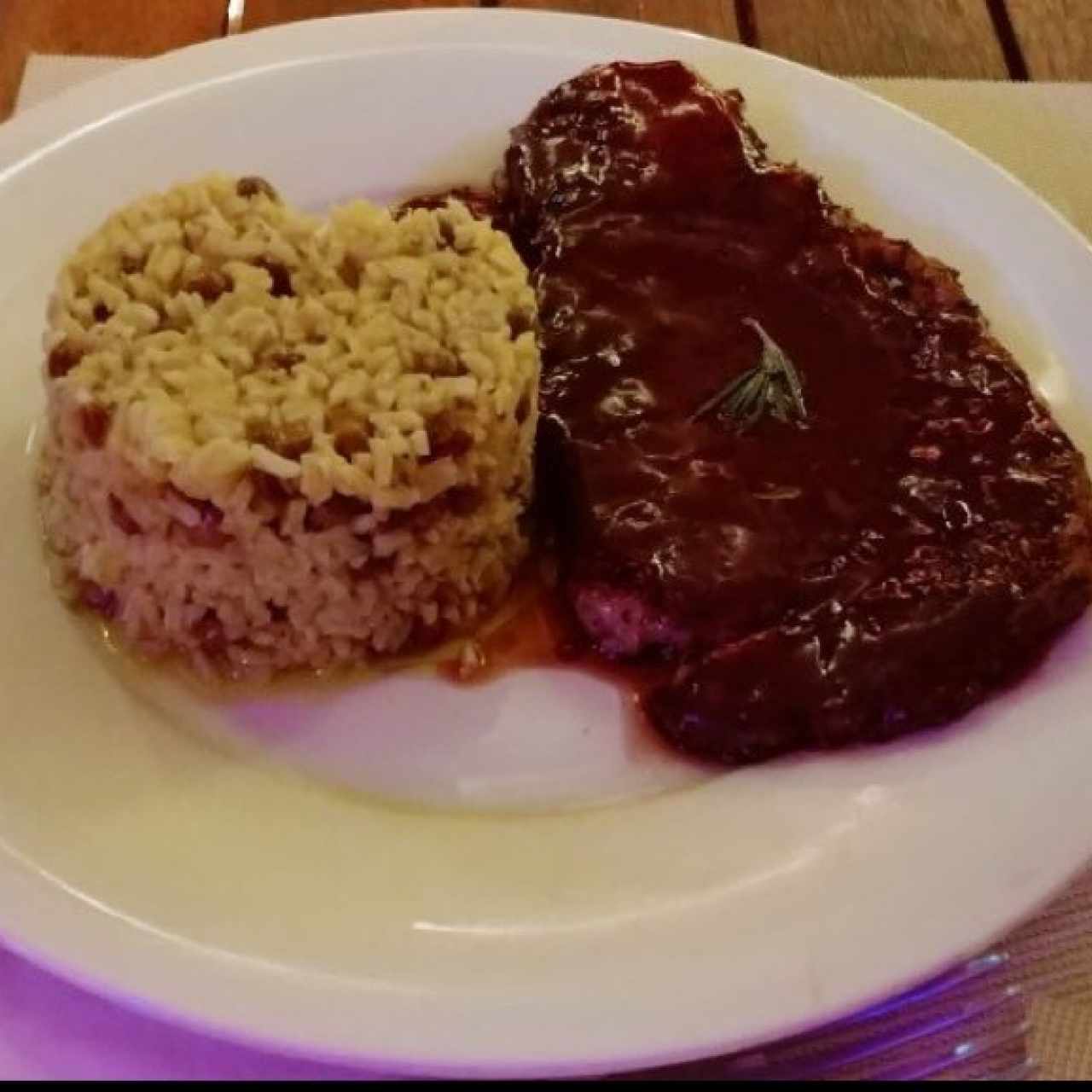 rib-eye en salsa de vino 