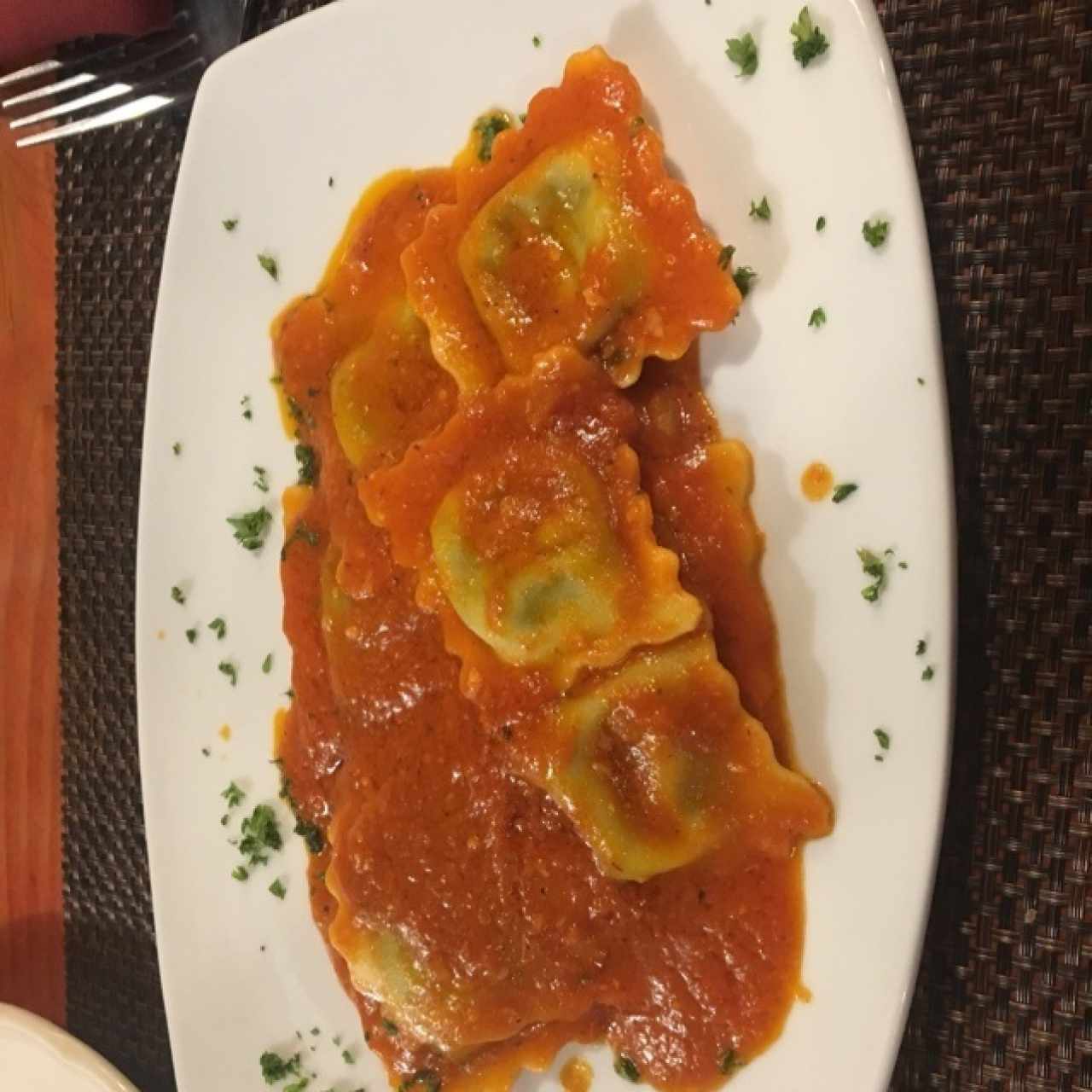 Raviolis de Espinaca al Pomodoro