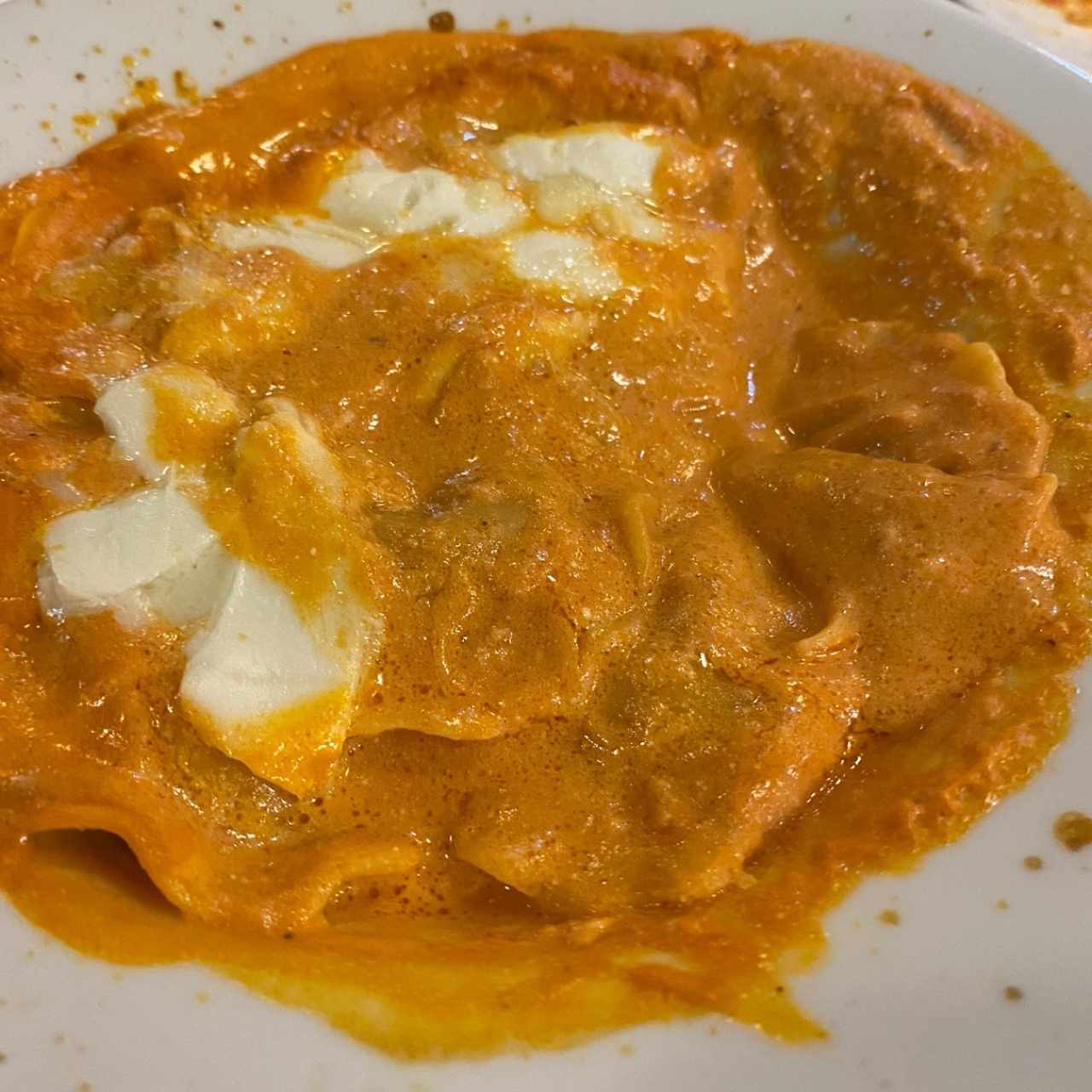 raviolis de calabaza en salsa rosada 