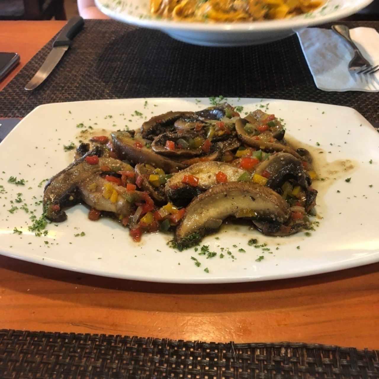 hongos al ajillo