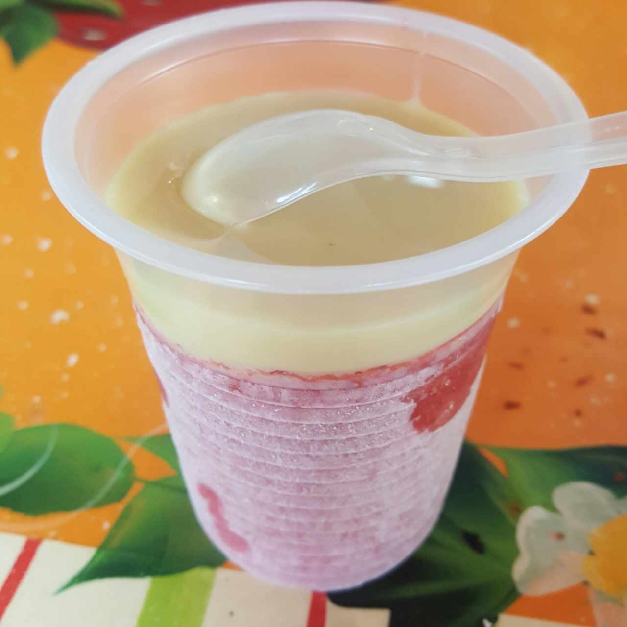 Duro de fresa con leche condensada