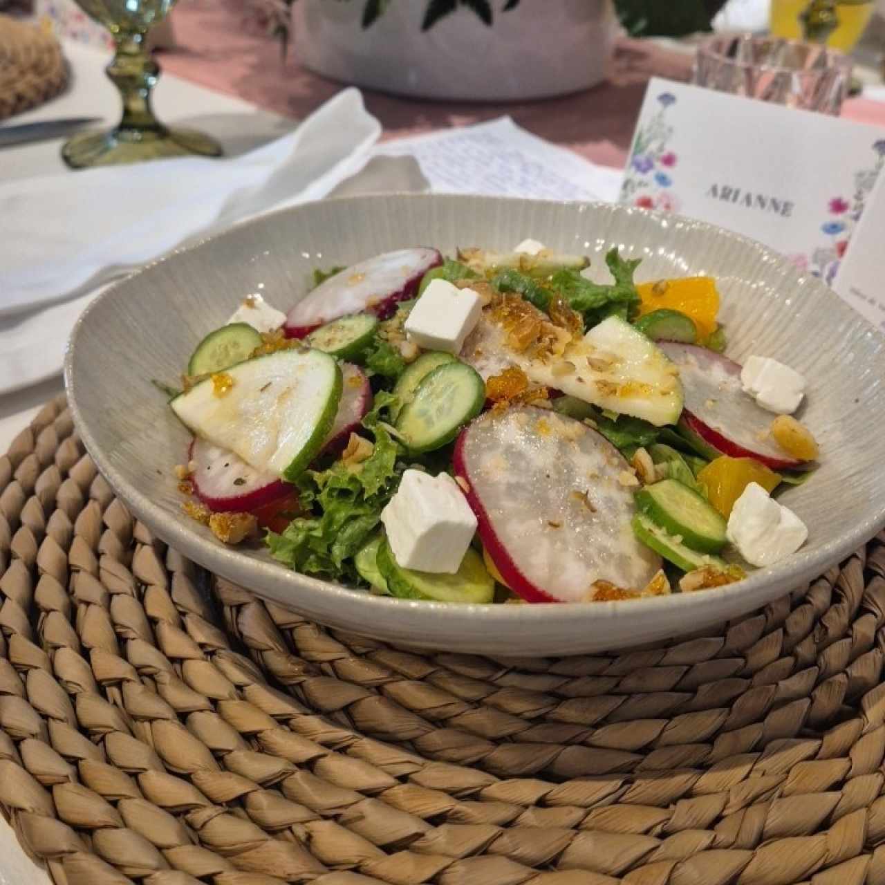 Aperitivos - Ensalada Hidropónica Dioselina