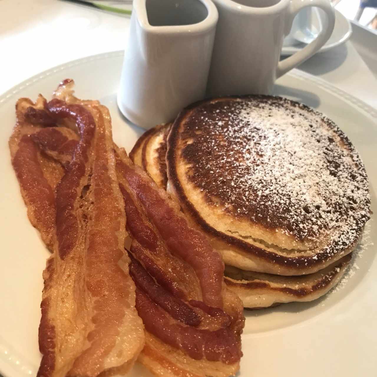 Pancakes y tocino