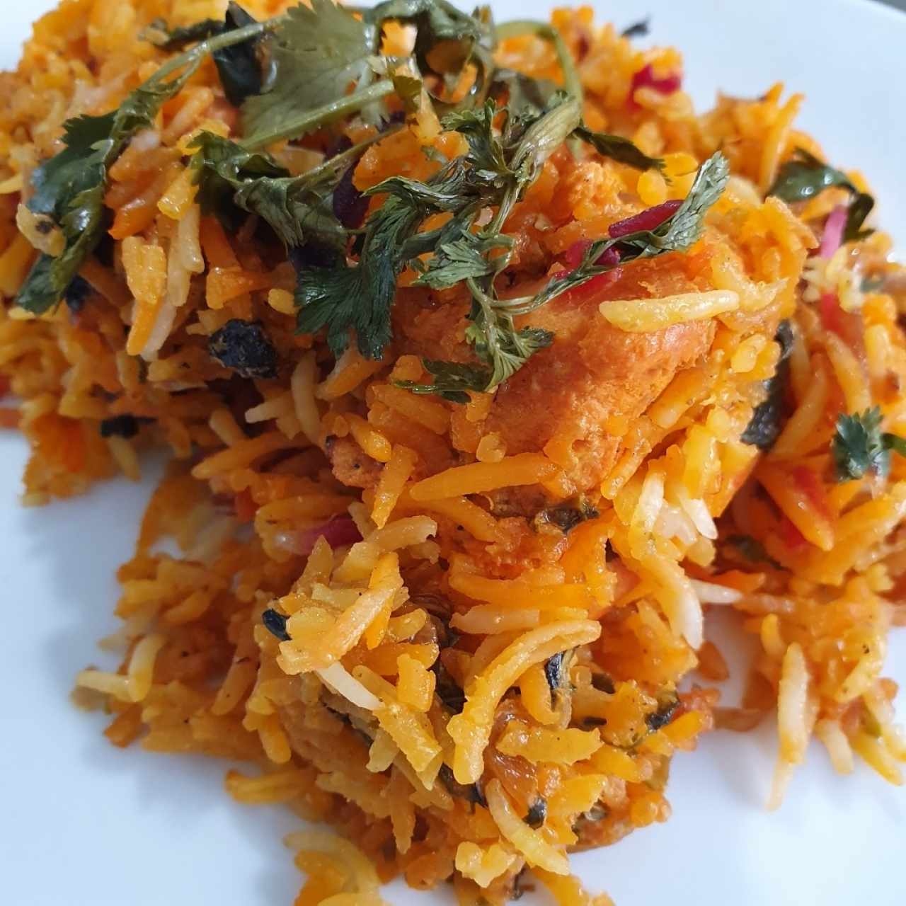 Biryani de pollo