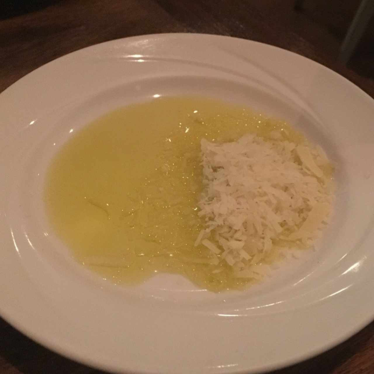 Aceite de oliva y parmesano