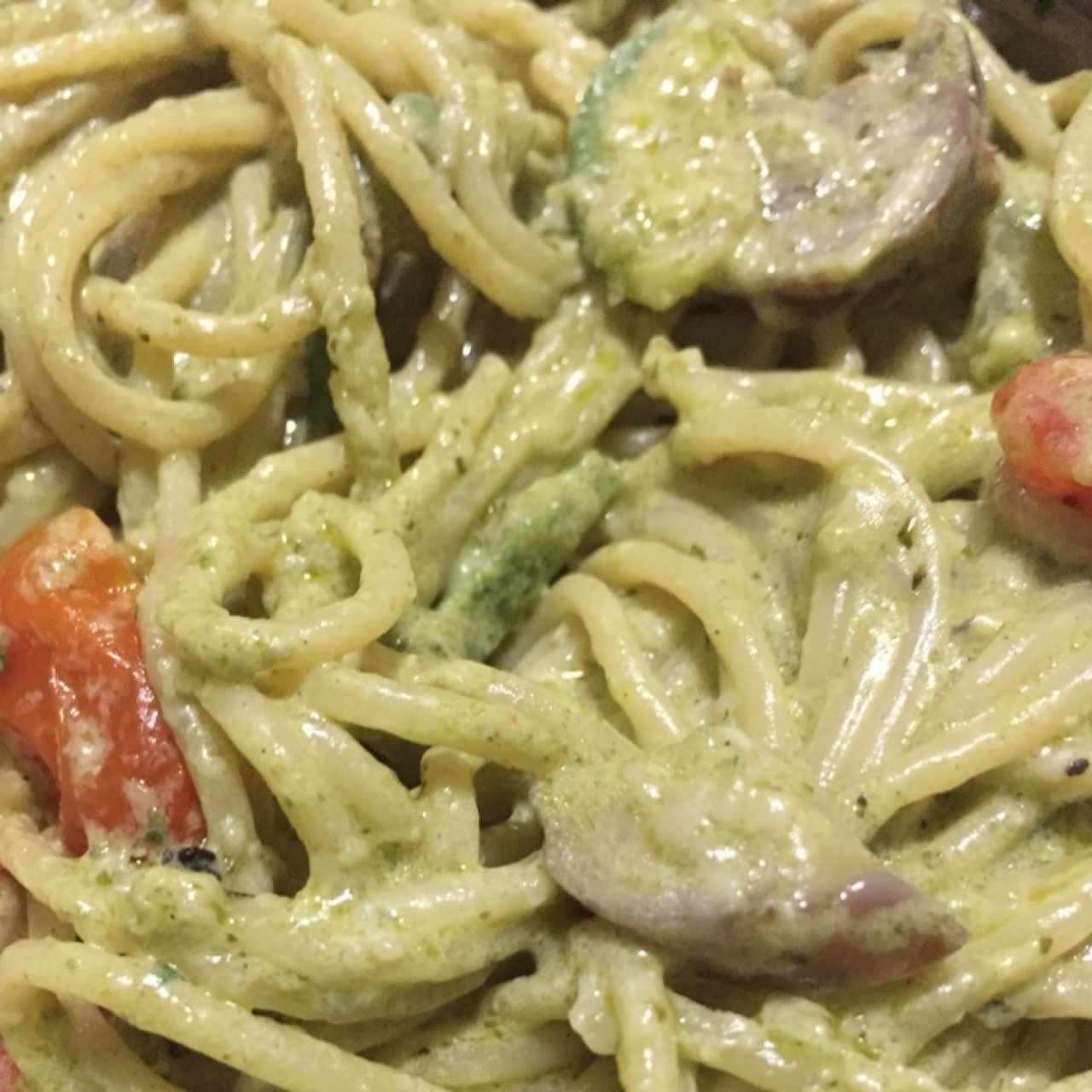 pasta de vegetales con pesto a la crema