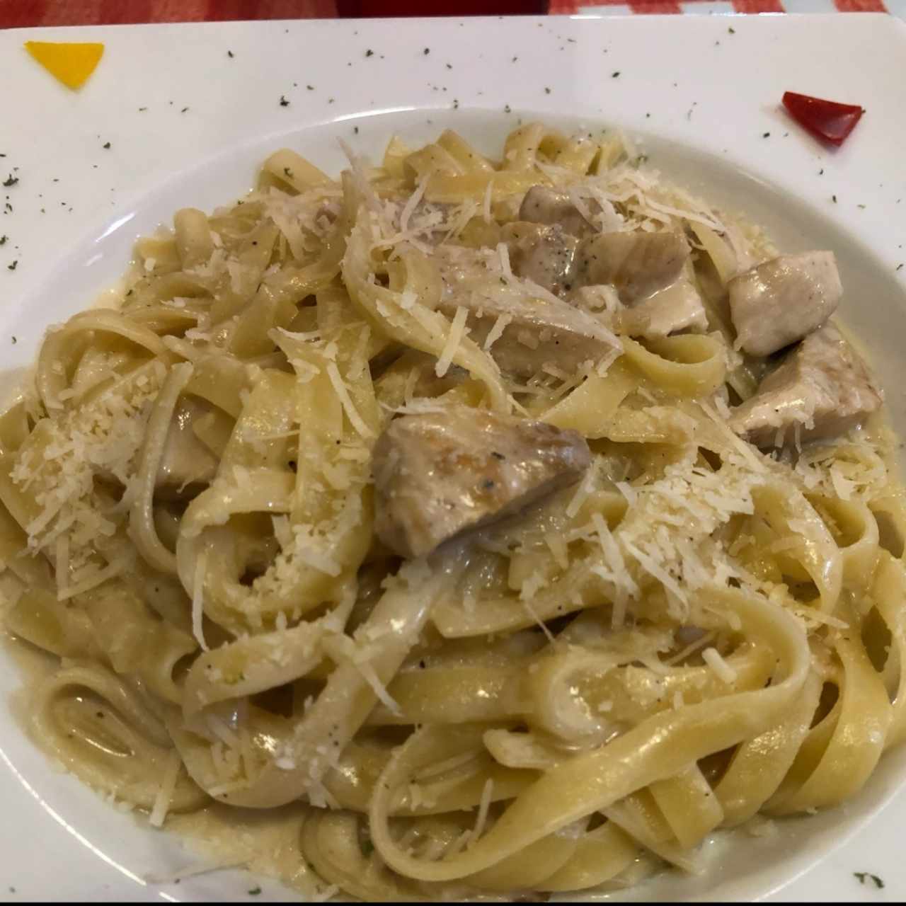 fettuccini Alfredo con pollo