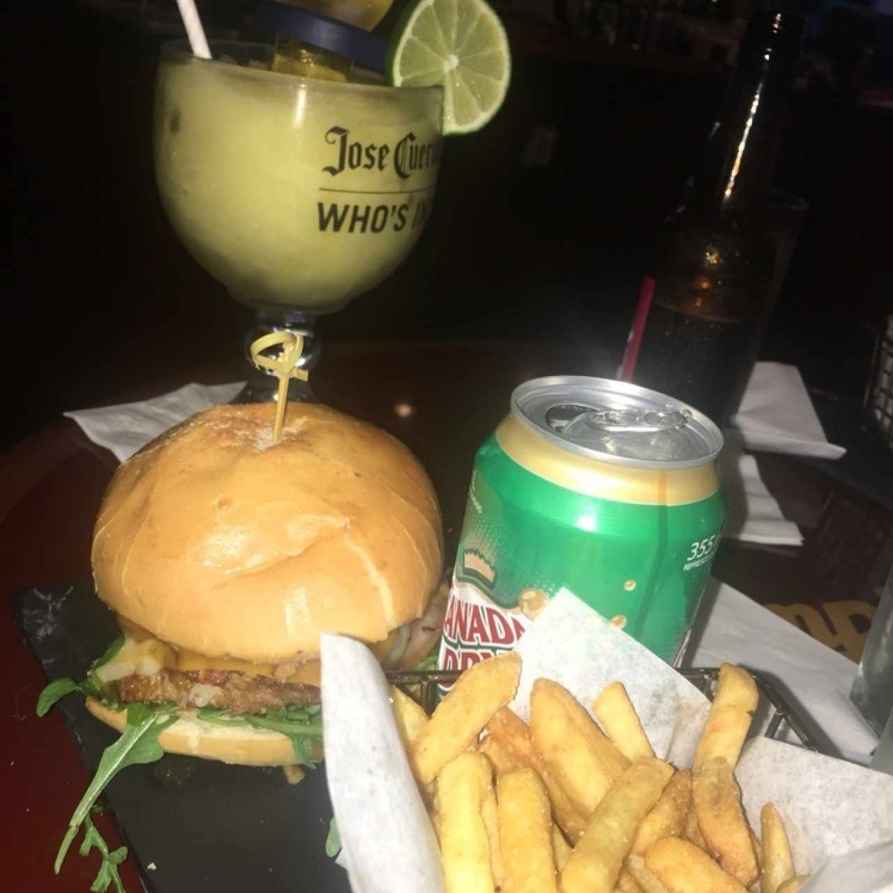 Una MargaRRita para acompañar!! Passion Fruit 🥰🍔🍹🎖