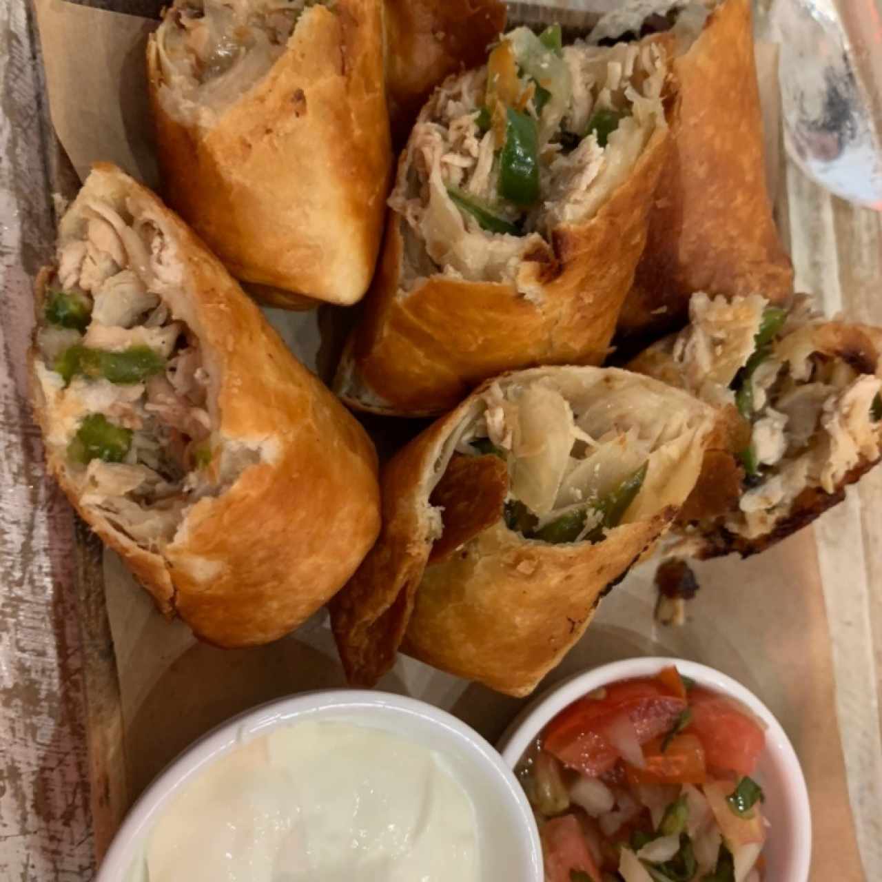 taquitos de pollo