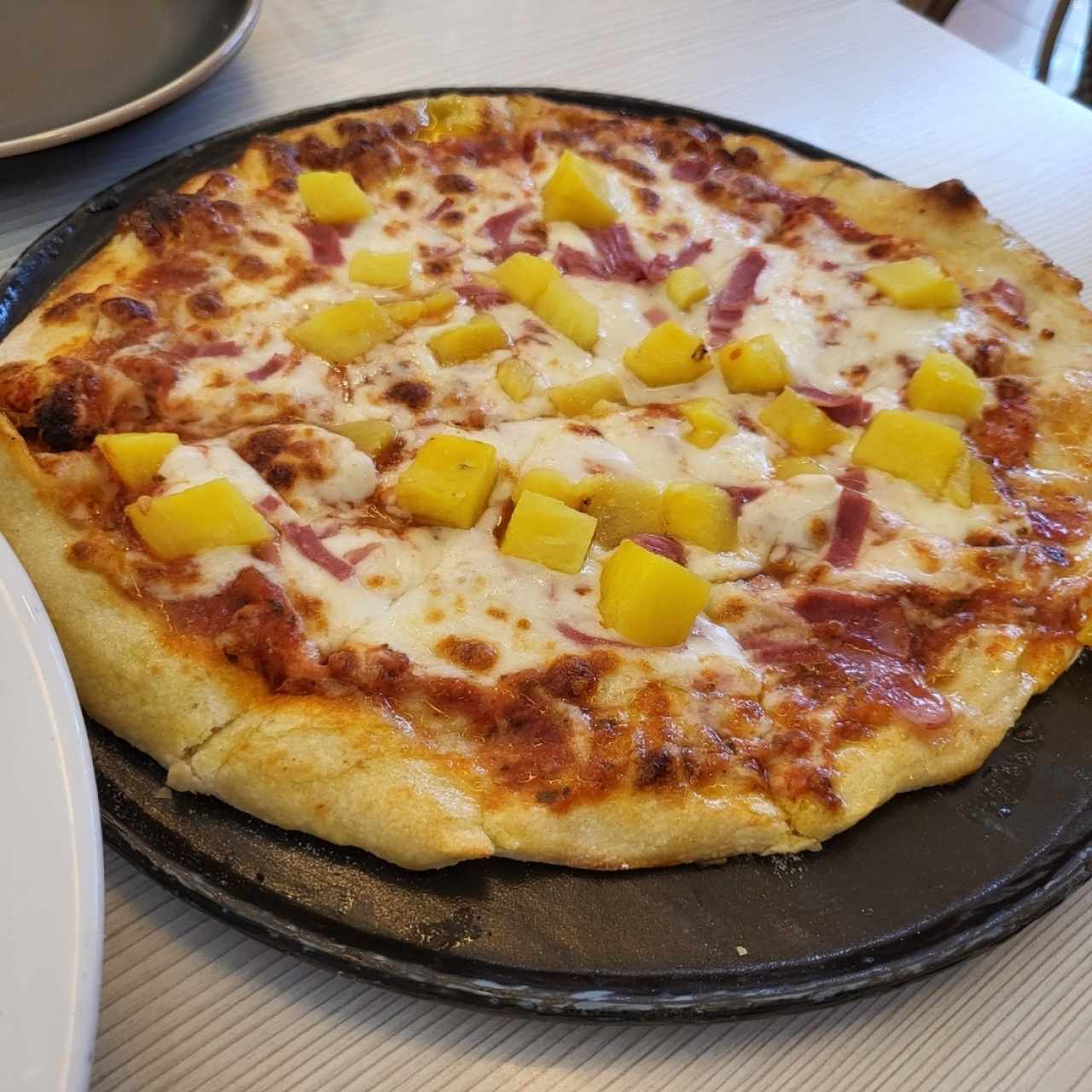 Pizza Hawaiana