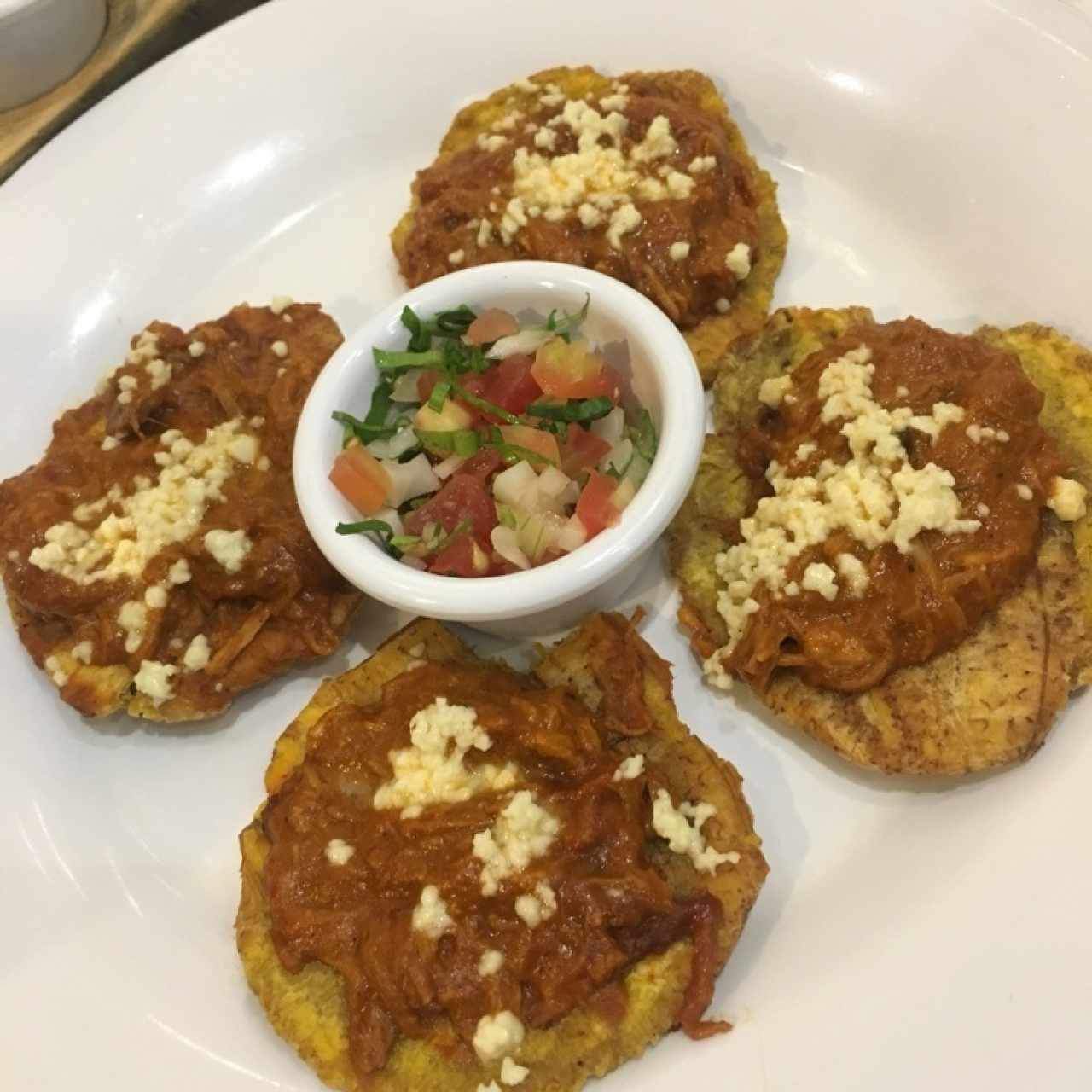 Patacones con cochinita