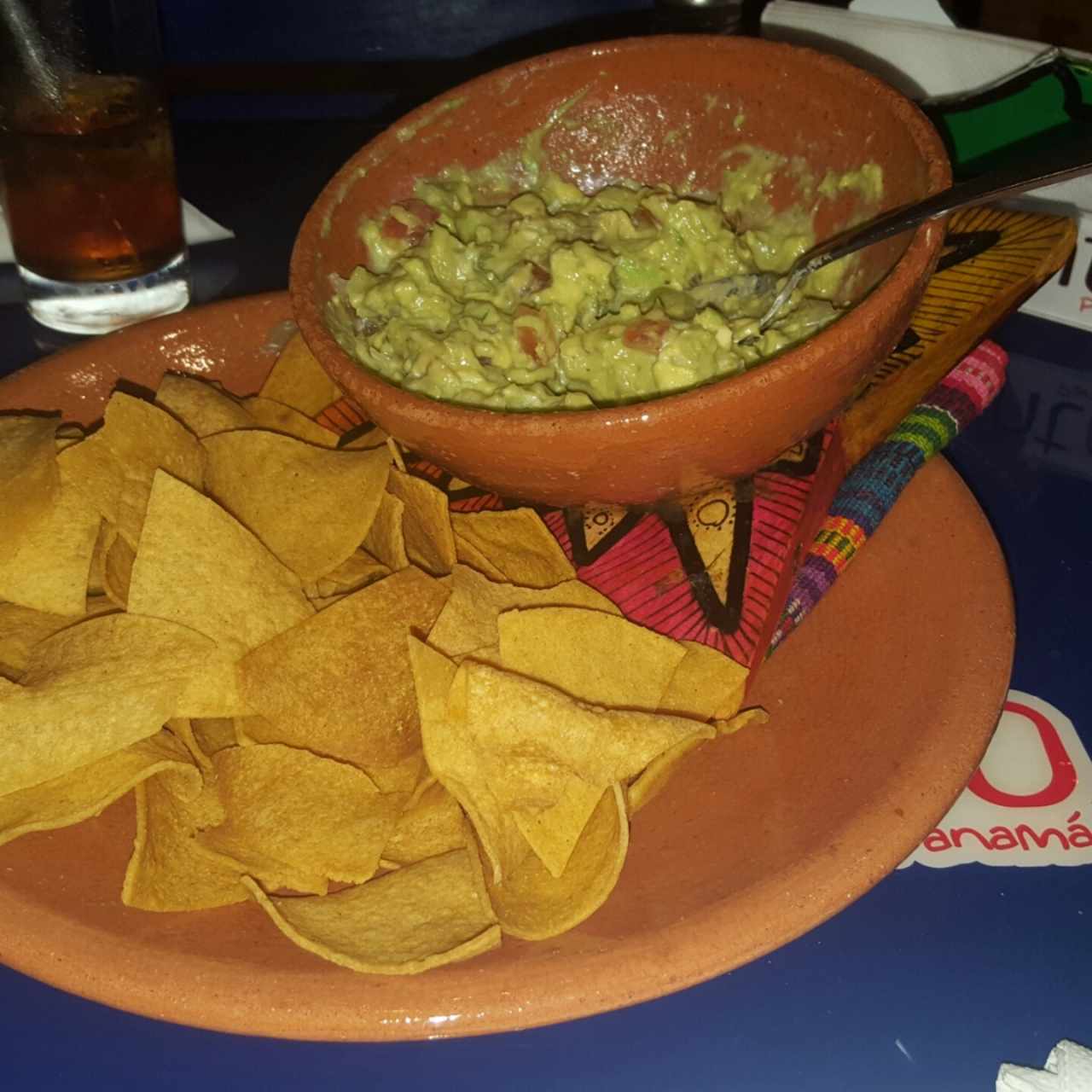 Guacamole con Tortillas