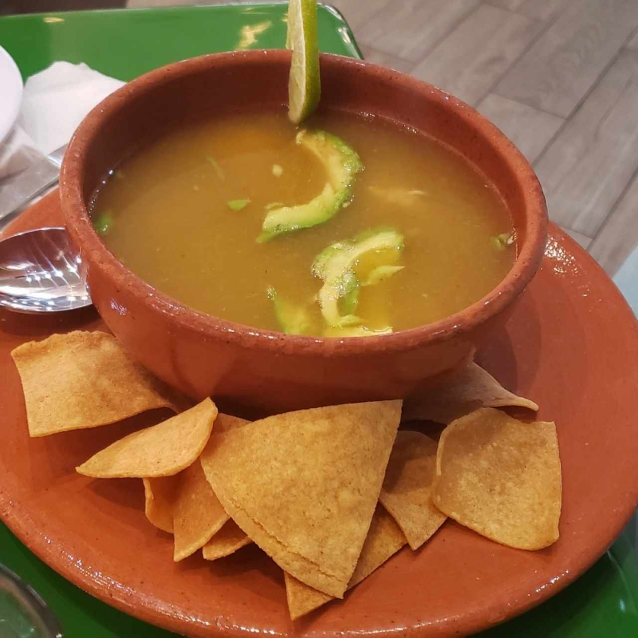 CALDO TLALPEÑO