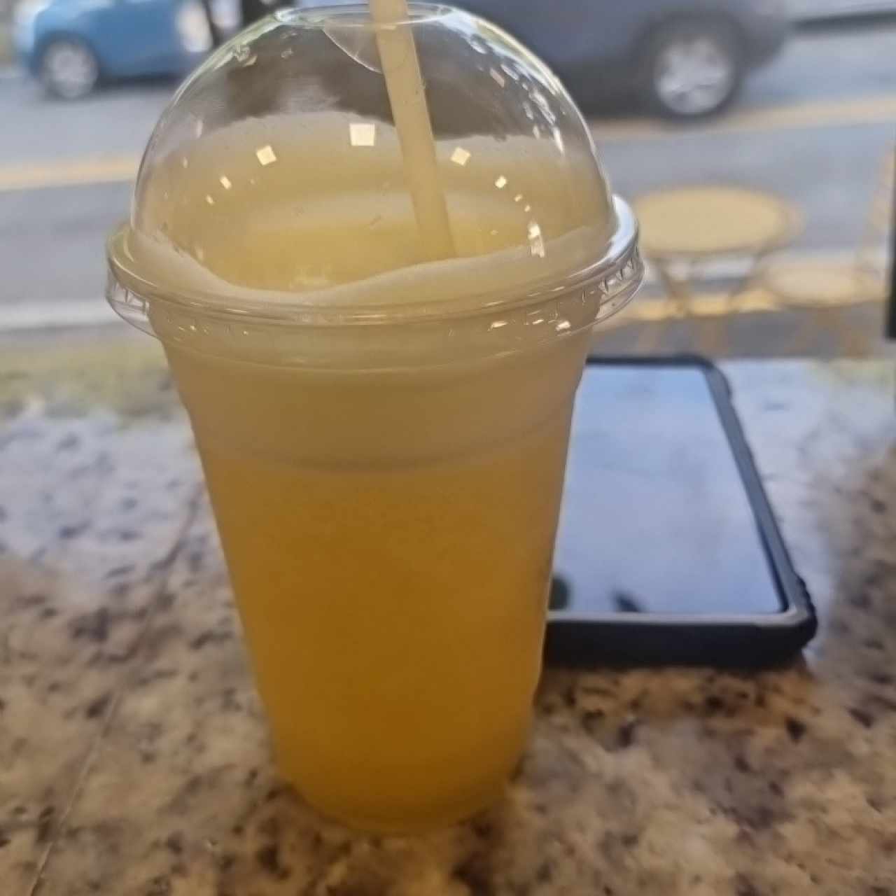 licuado de piña en agua