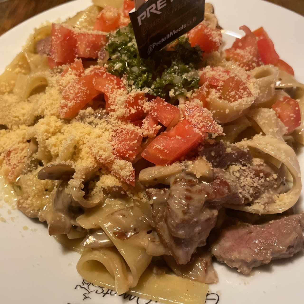 Fettuccini Steak