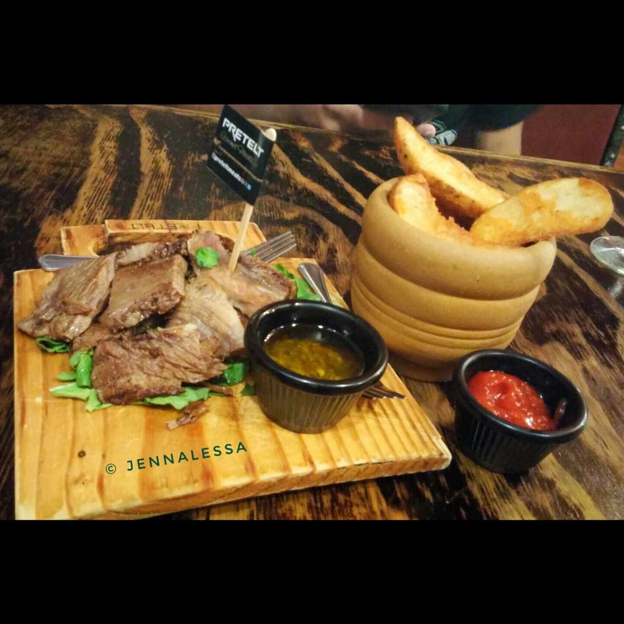 Roasted Meat (100gr) y Papas Western