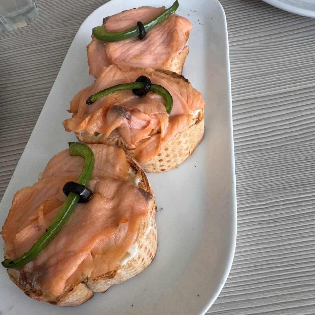 Bruschetta de Salmon Ahumado