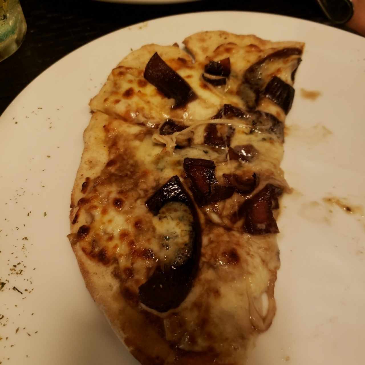 piza con cebolla acaramelads