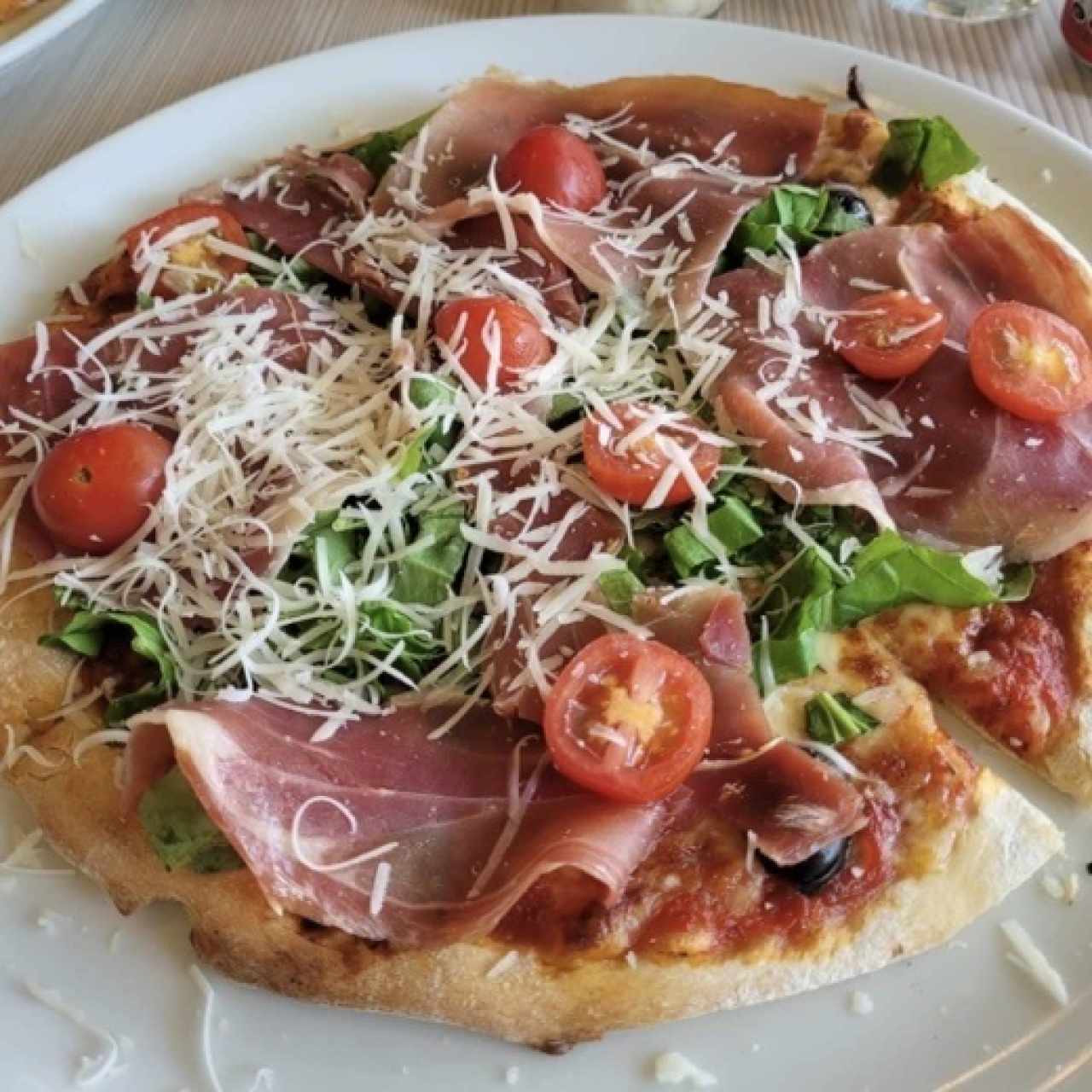 Pizza de proscuitto