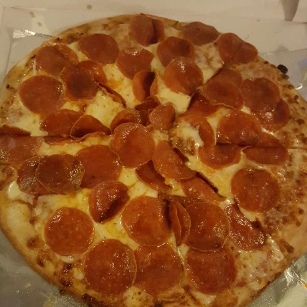 Pizza tradicional - Lost pepperoni