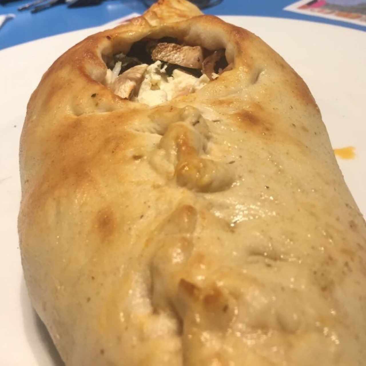 calzone mediterraneo