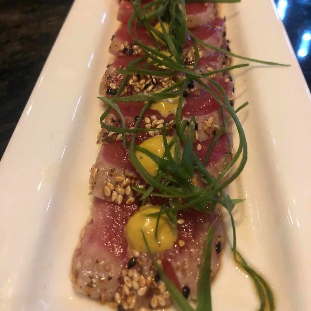 Entradas Frías - Tuna Tataki