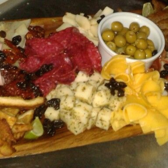 Picada a lo mostro