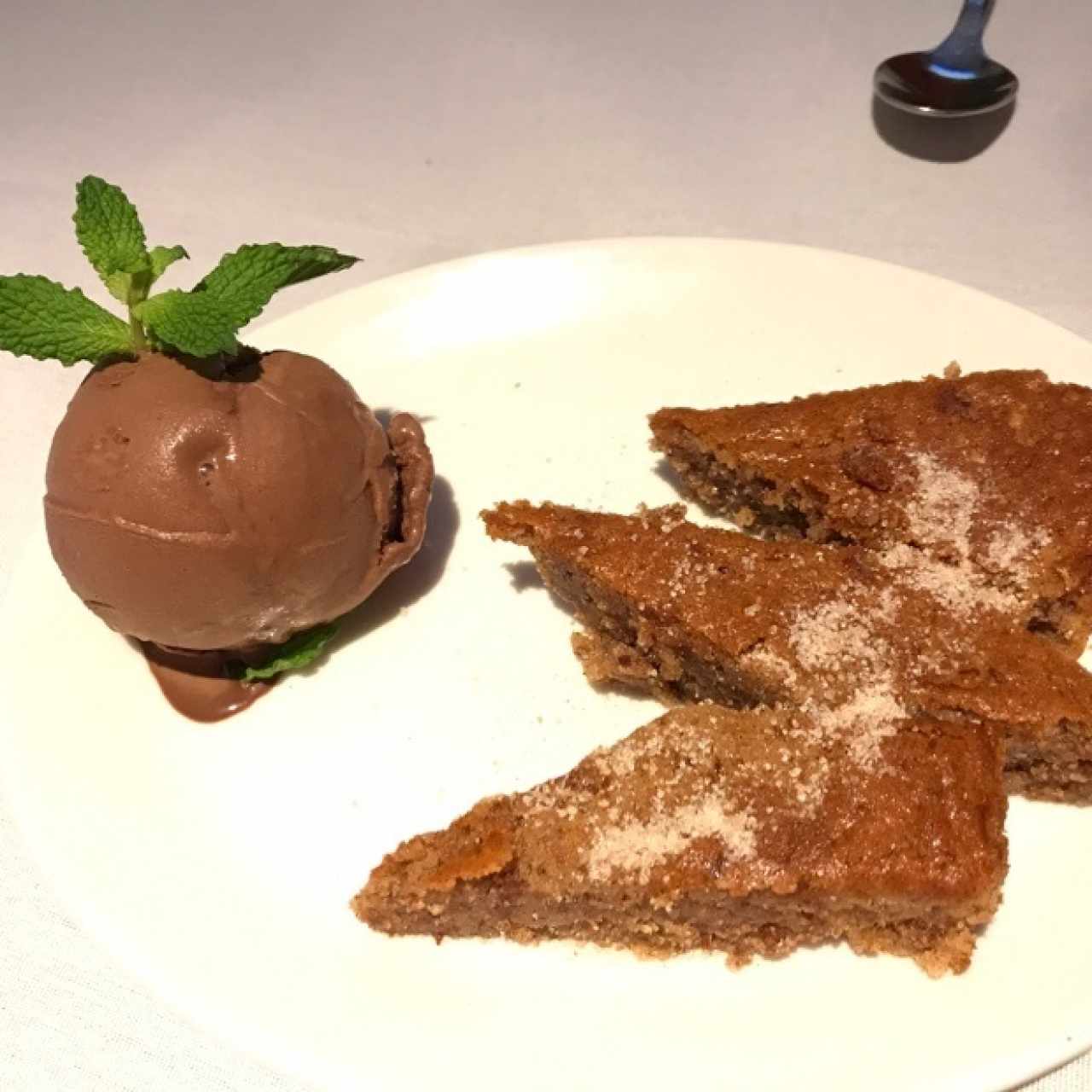 Torta Santiago con Helado de Nutella