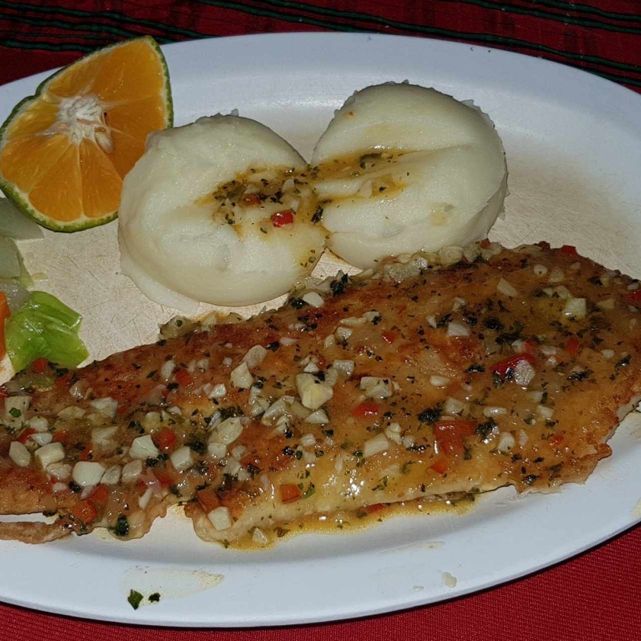 Corvina al ajillo