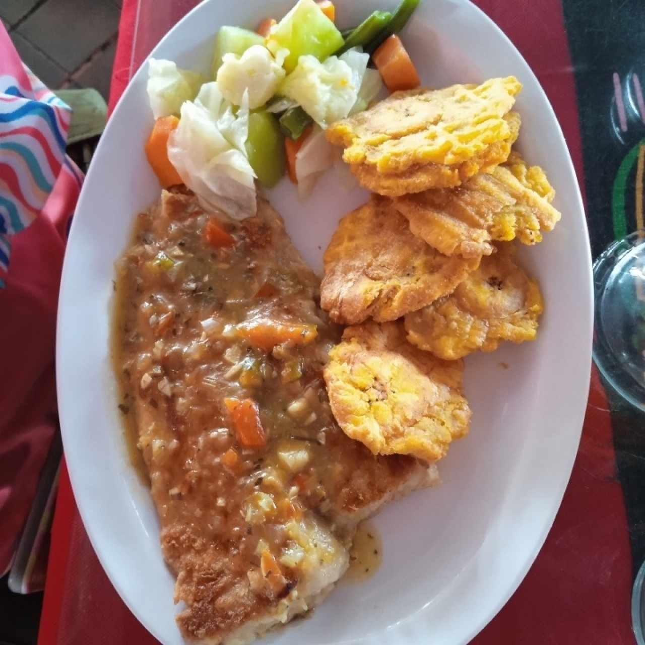 Filete de Corvina al Ajillo o Apanado