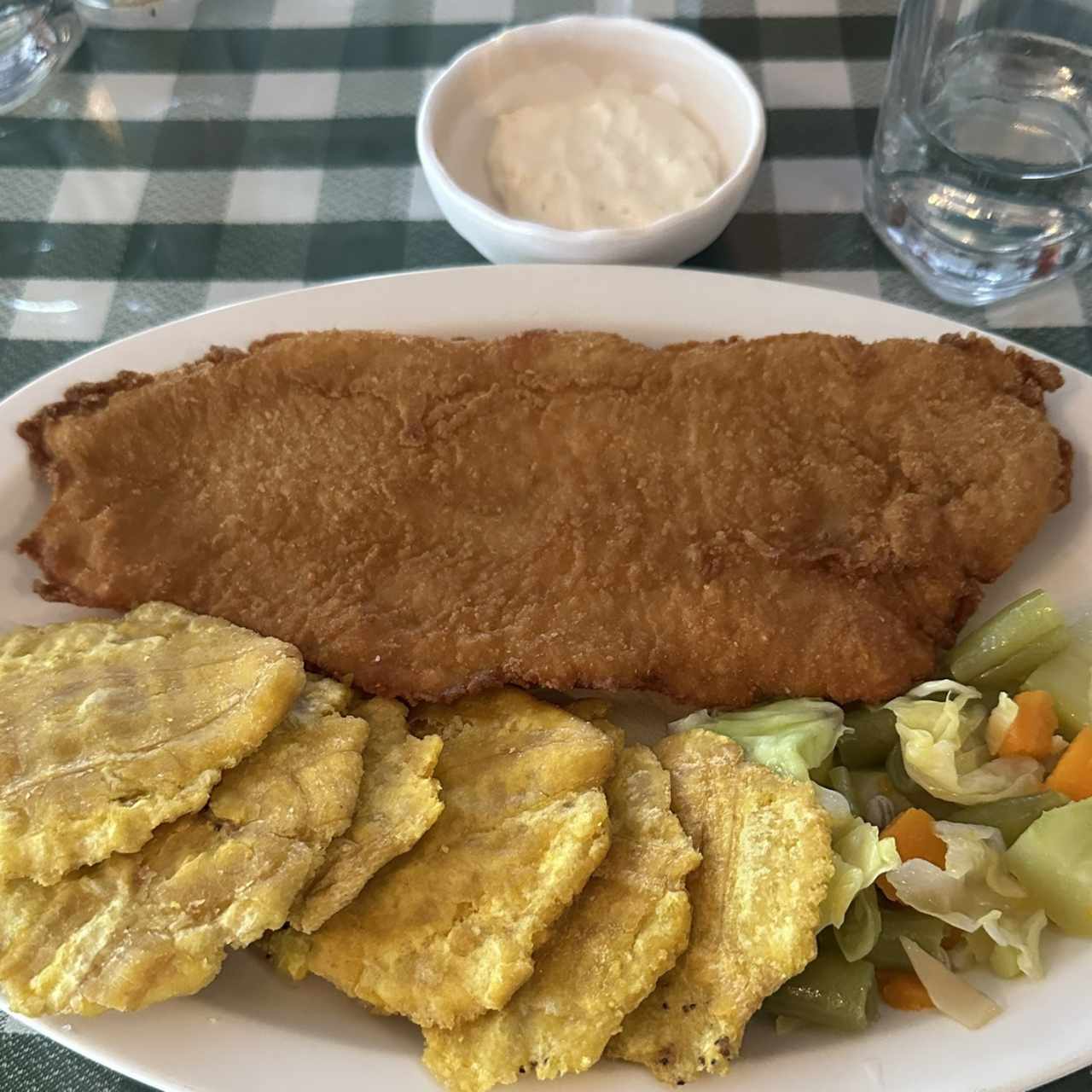 Filete de Corvina al Ajillo o Apanado