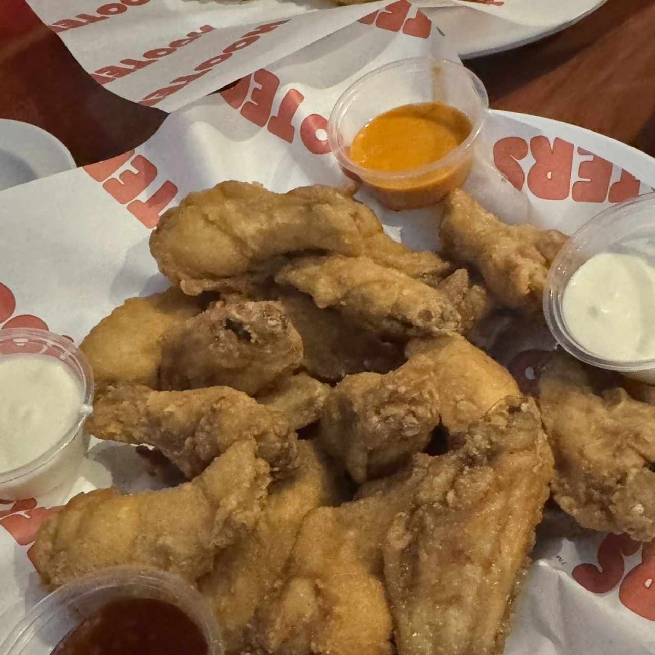 ORIGINAL HOOTERS STYLE WINGS