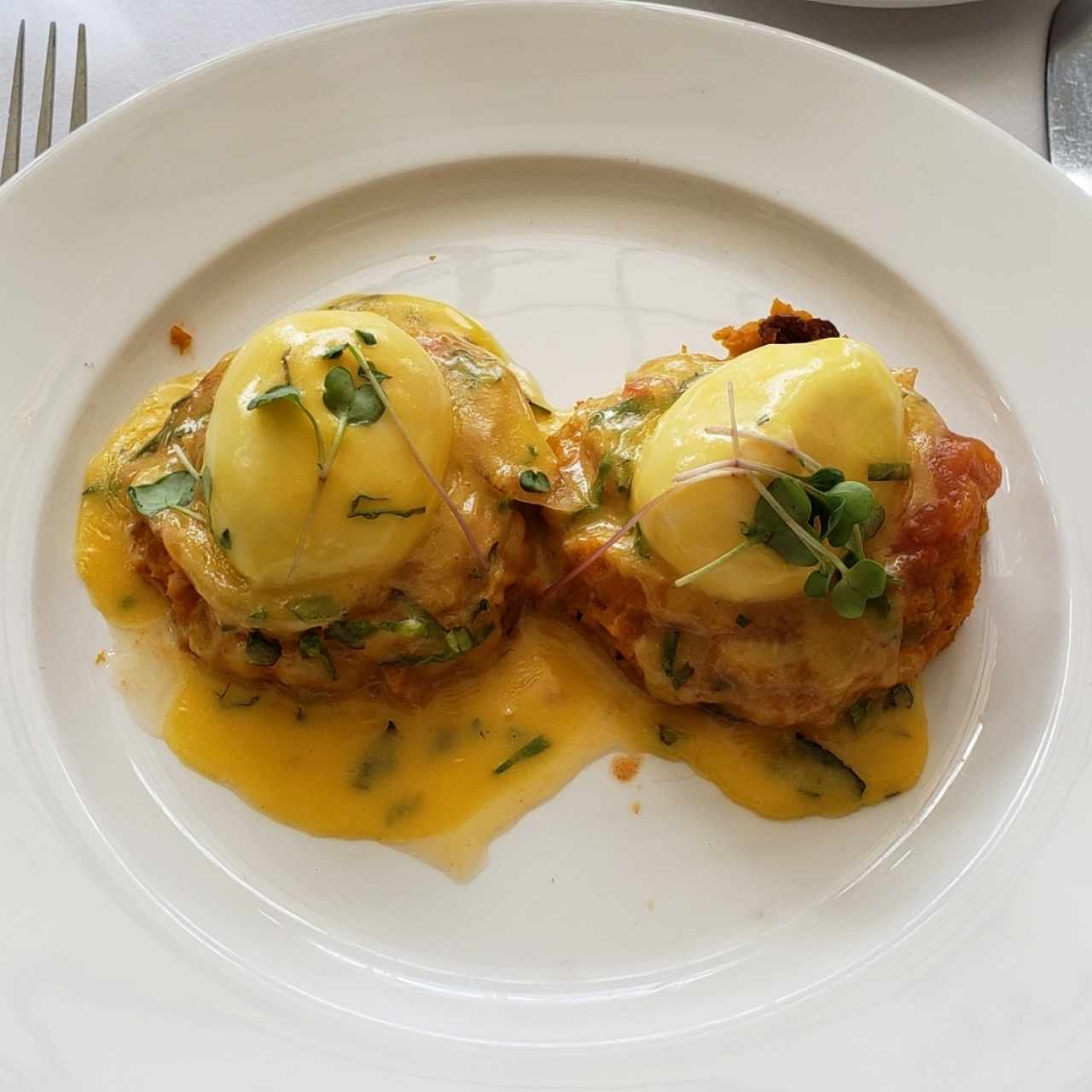 Benedicto con Tamal de Olla 