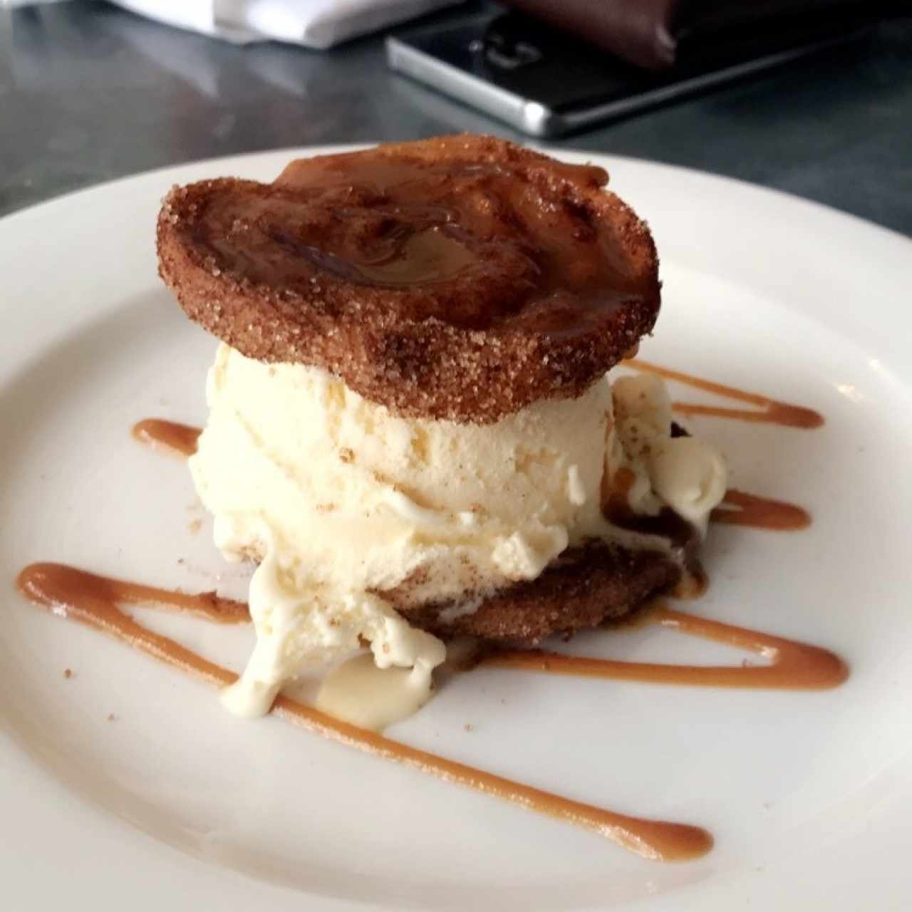 Emparedado de Churro con Helado