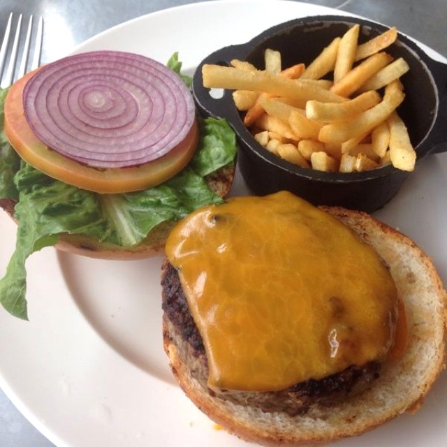 Hamburger con cheddar