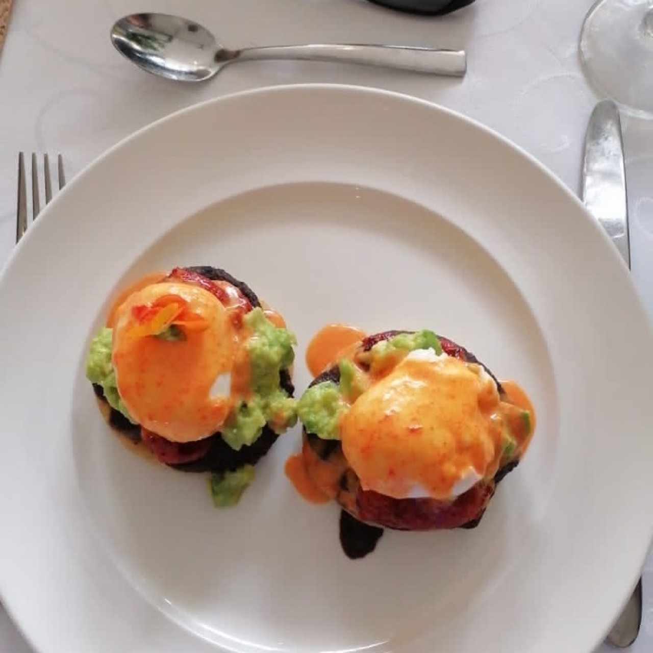 huevos benedictinos