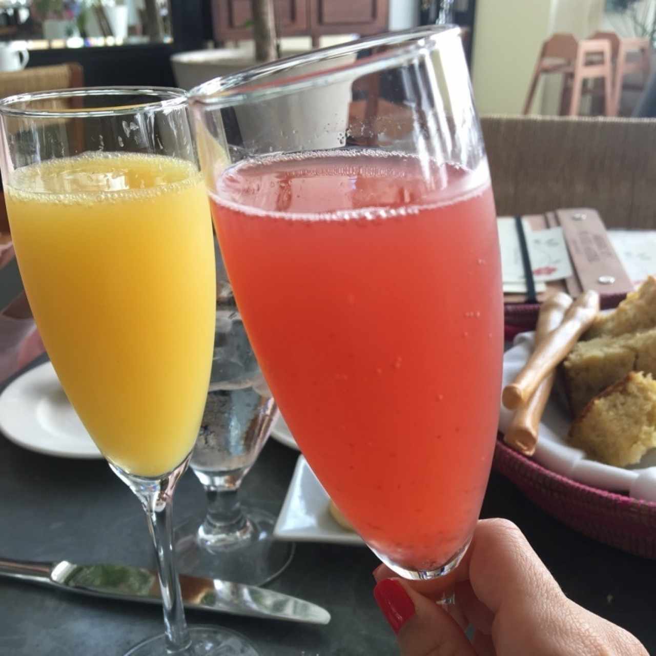 Mimosas:  Fresa y maracuyá