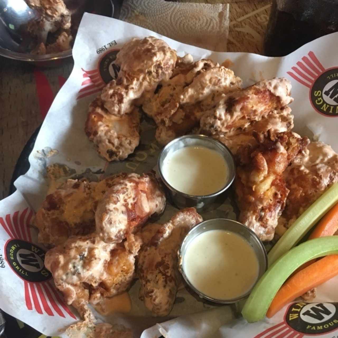 buffalo gravy wings