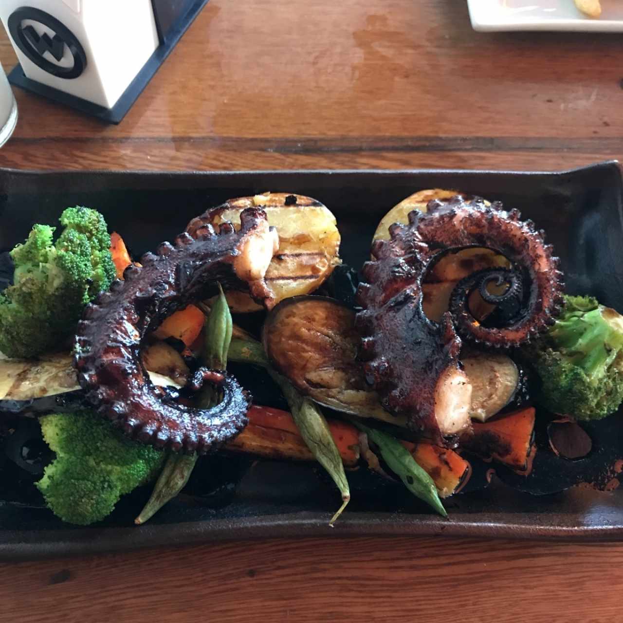 pulpo a la parrilla 