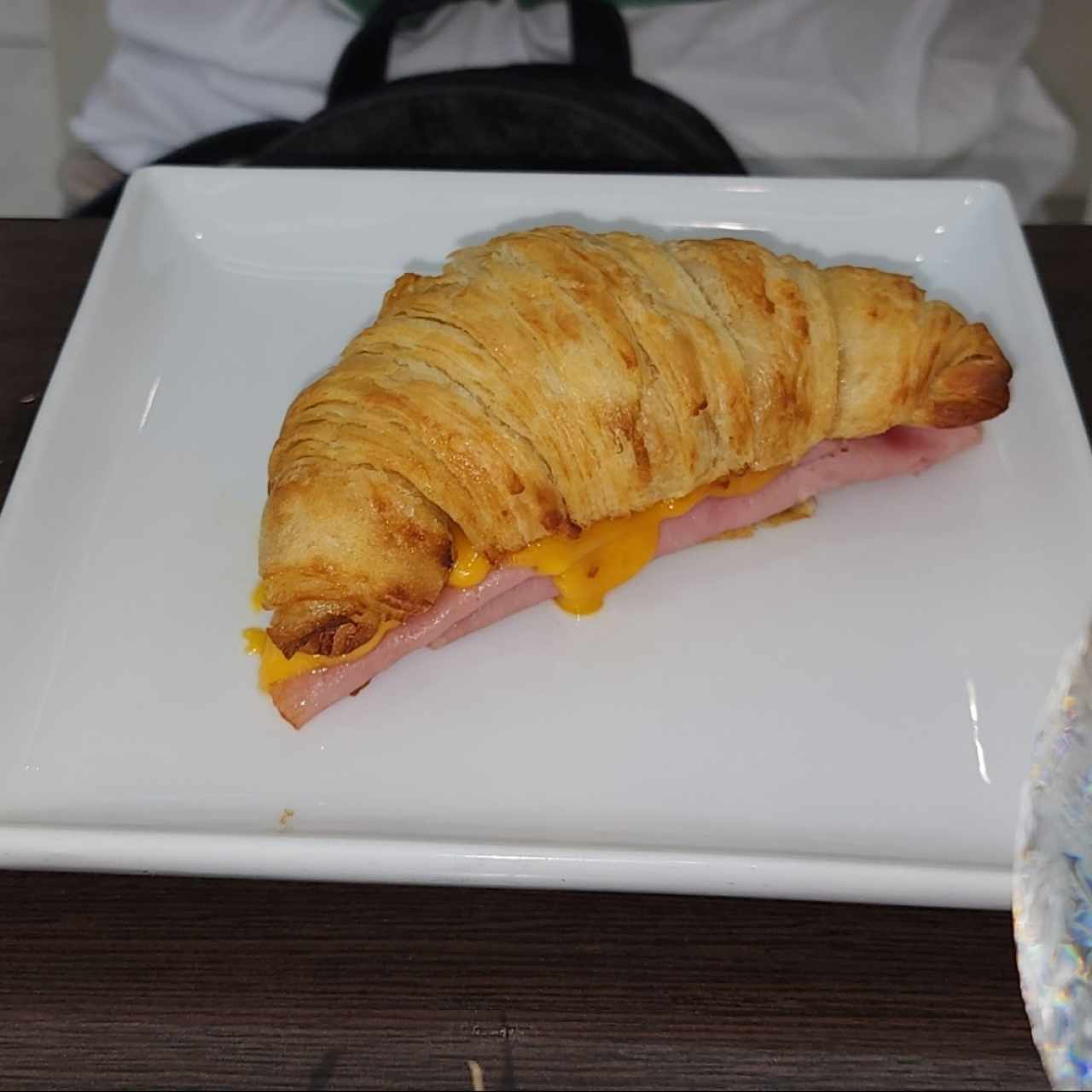 Croissant de Queso y Jamón