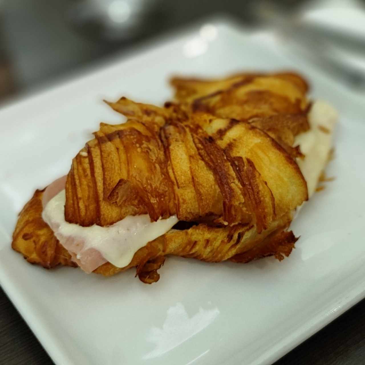 Croissant de Queso y Jamón