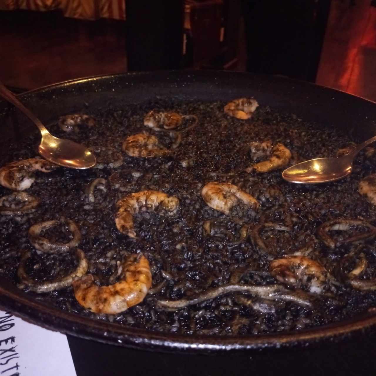 Arroz negro con Camarones 