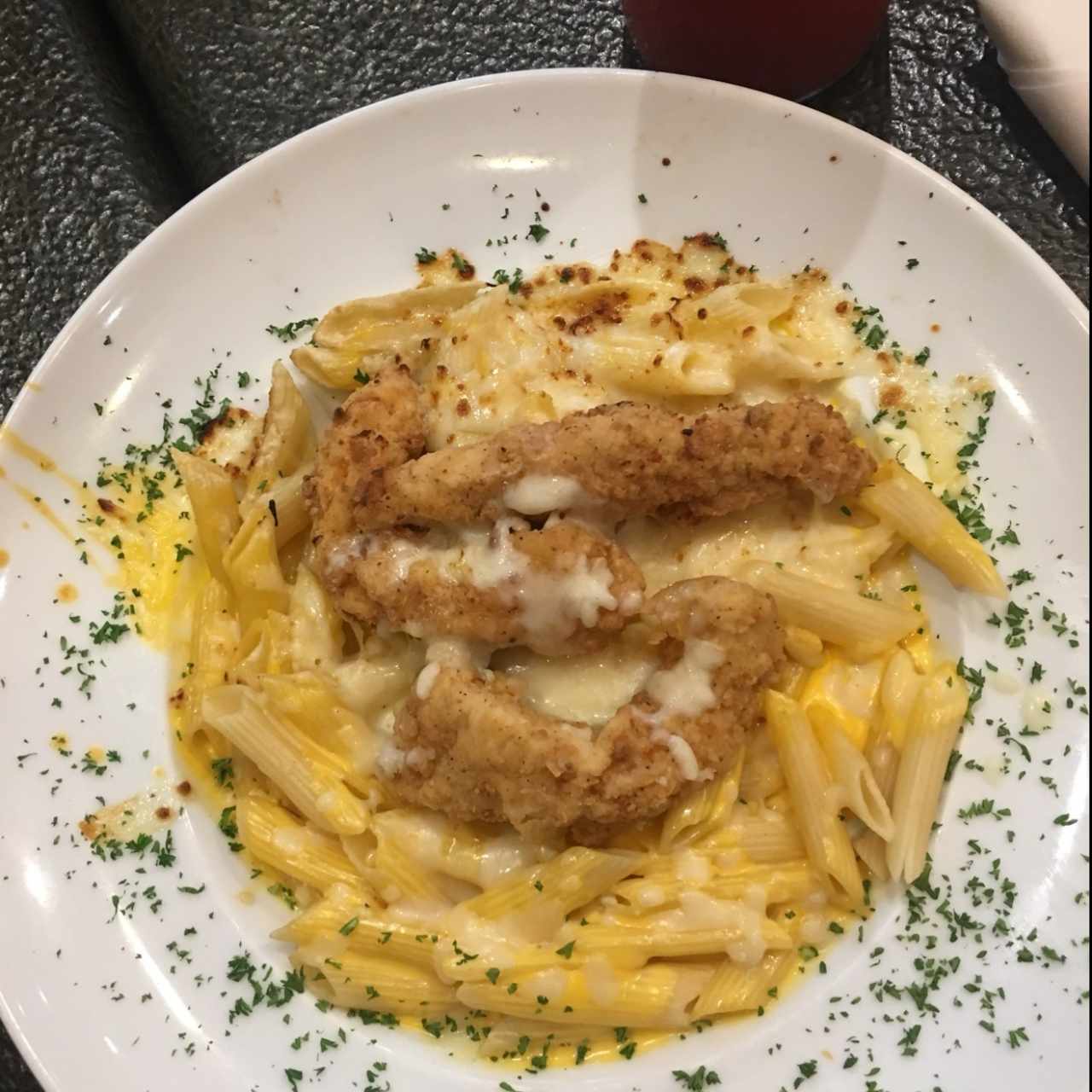 Crispy chicken mac & cheese