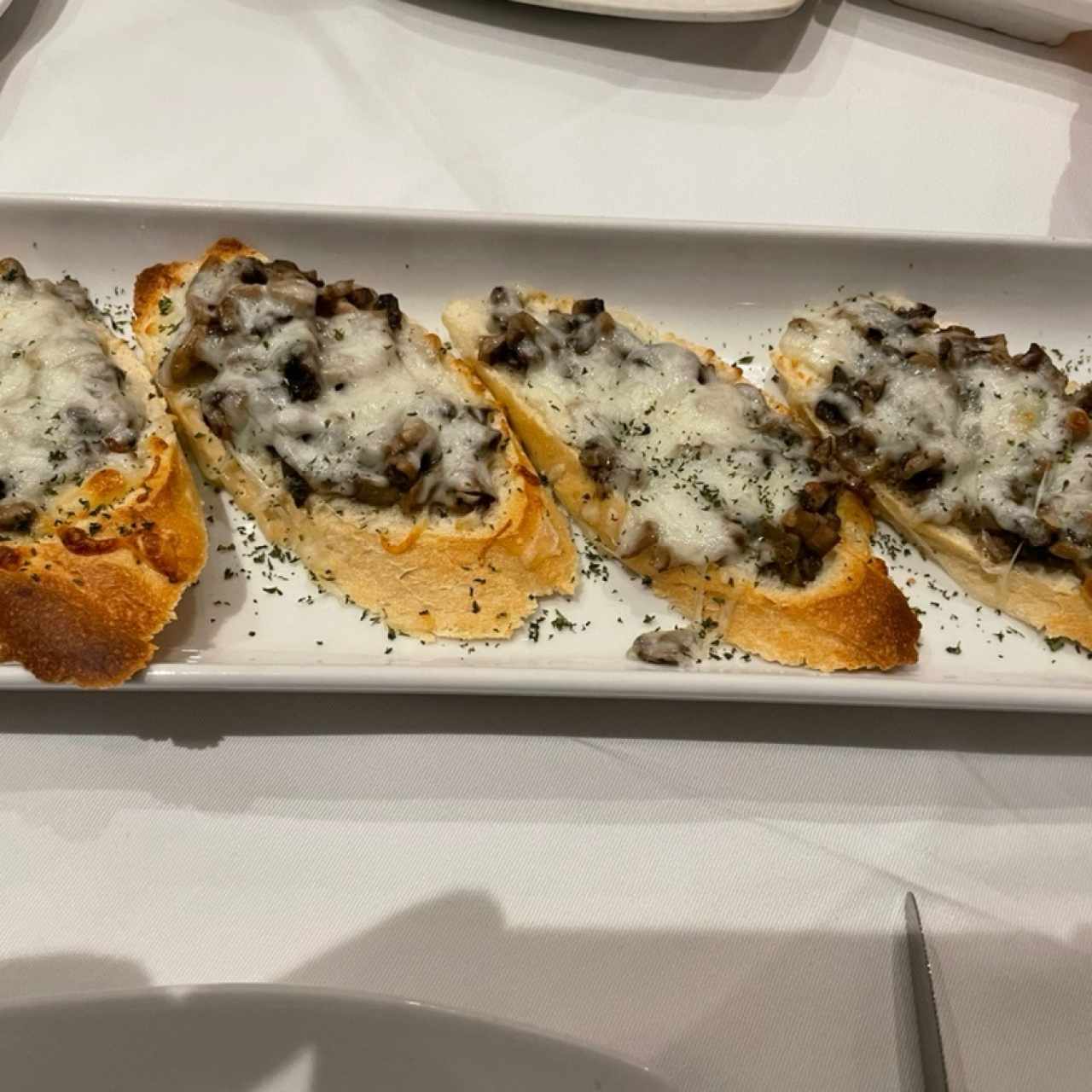 Bruschetta de Hongo Gratinada