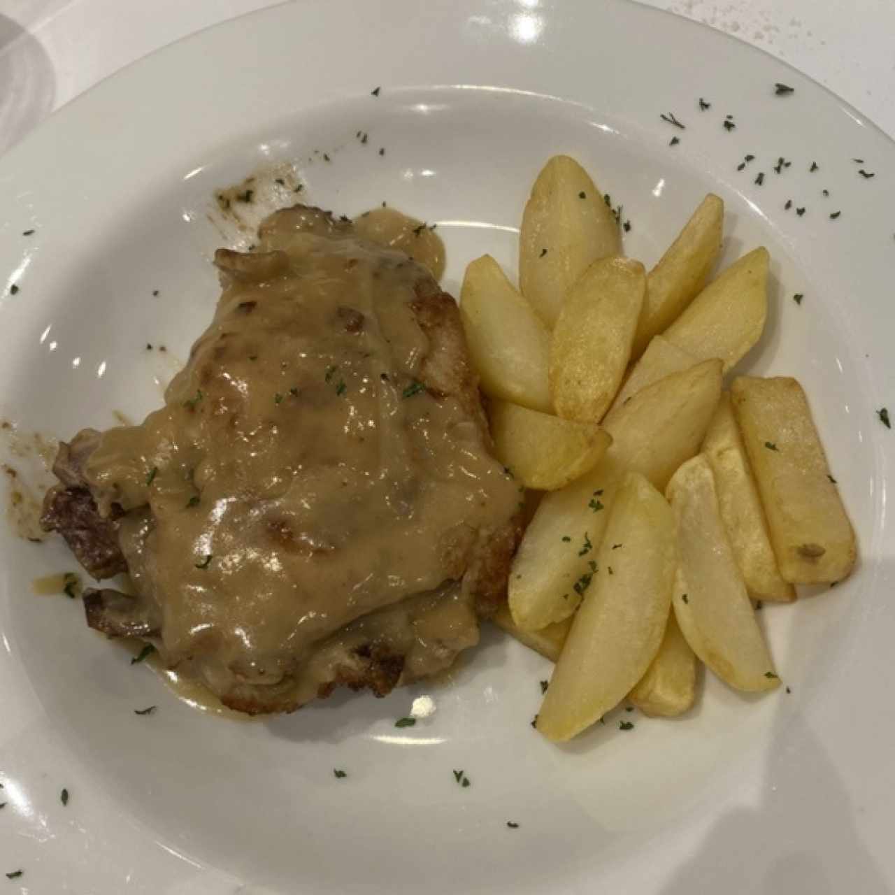 Chuleta de Cerdo Rellena con Porcini y Queso
